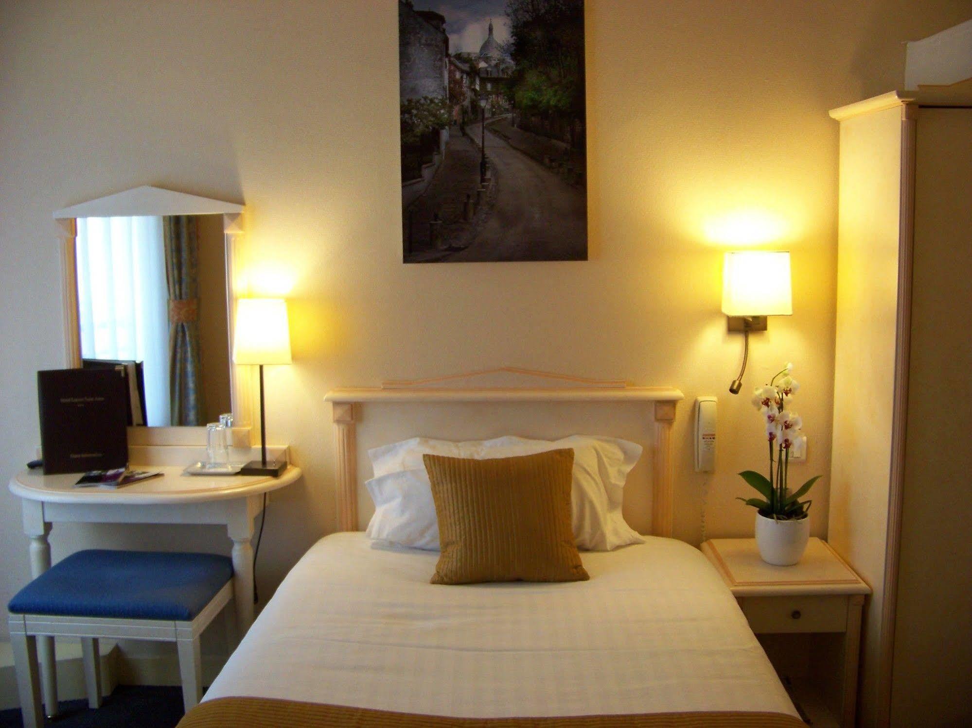 Hotel Louvre Sainte Anne Paris Exterior foto